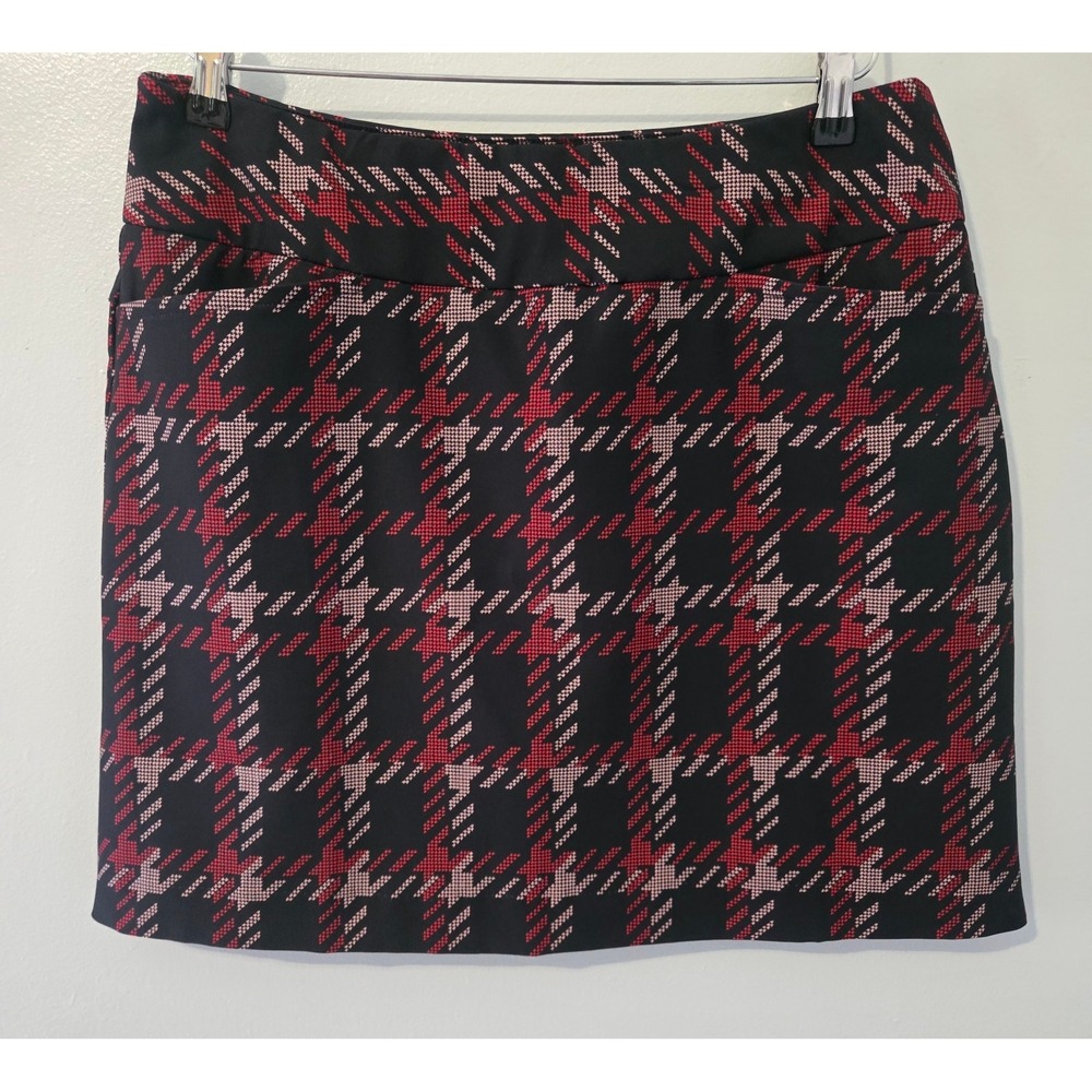 TAIL skirt sz 10 GUC built-in bike shorts